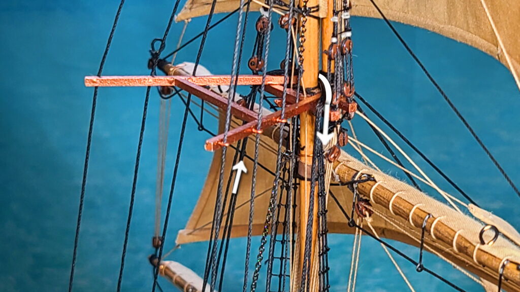 帆船模型 カティサーク バックステイ 工夫してクロスツリーに通す