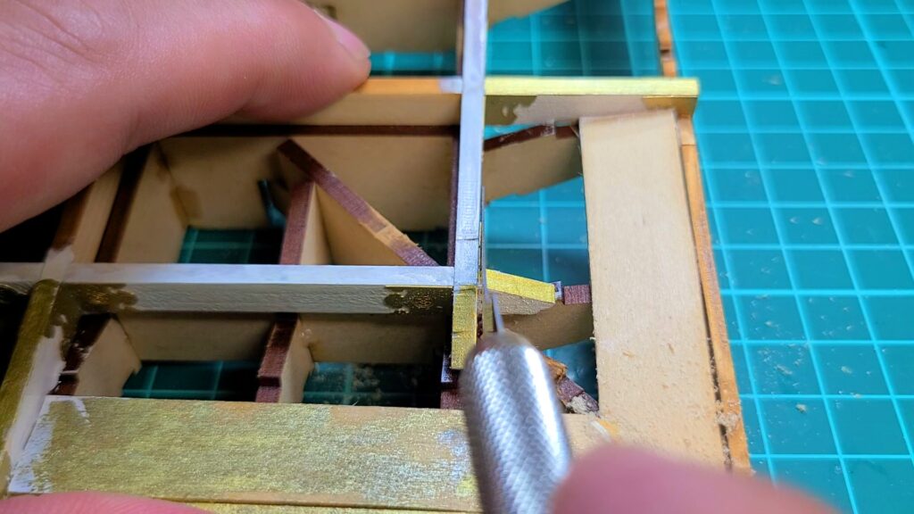 日光東照宮陽明門作り方　丸桁の取り付けを失敗してしまったので 手挟を作り直します