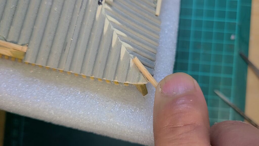 ウッディジョー 日光東照宮陽明門作り方　隅巴瓦の取り付け位置 確認