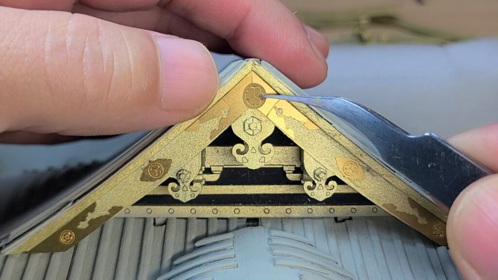 ウッディジョー 日光東照宮陽明門作り方　妻破風板 葵紋 貼り付け