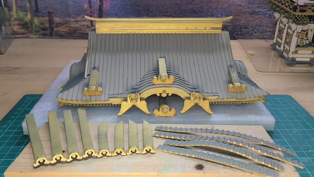 ウッディジョー 日光東照宮陽明門作り方　全ての部材に エッチングパーツを貼り付けて完成しました