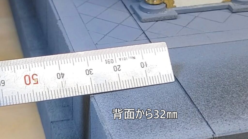 ウッディジョー 日光東照宮陽明門作り方　下層を建てる基準線を 糸を使って割り出します